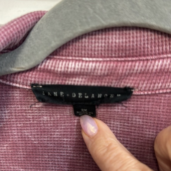 Tie-dye looking shirt - Picture 2 of 4